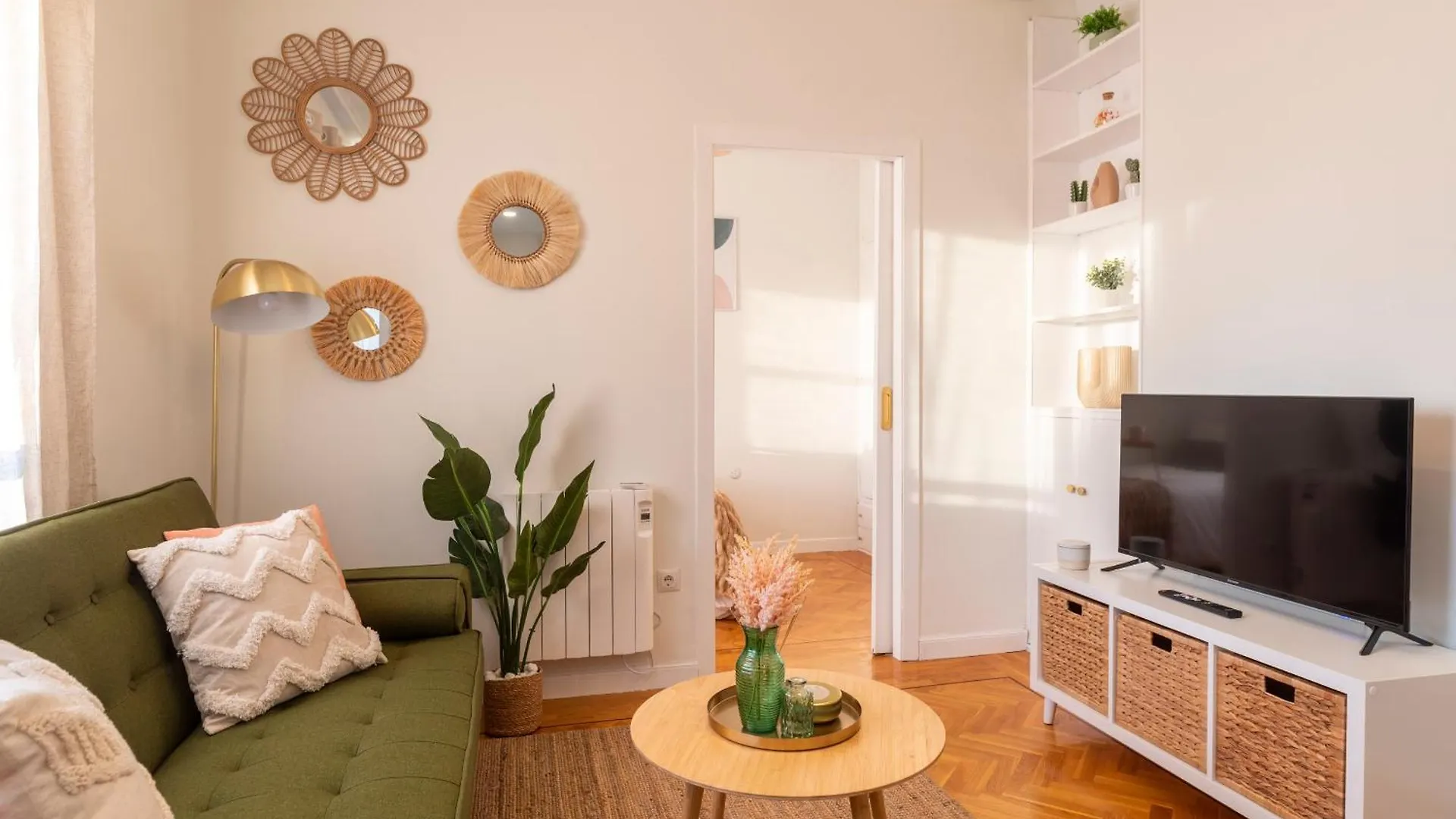 R&R Apartamento De Diseno En Pleno Centro contacts